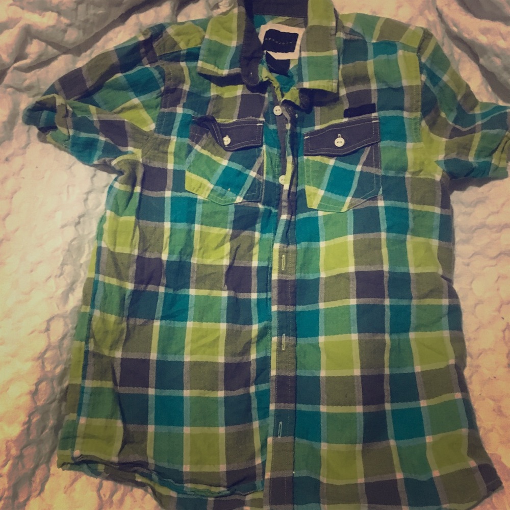 A large  youth Sean jean shirt